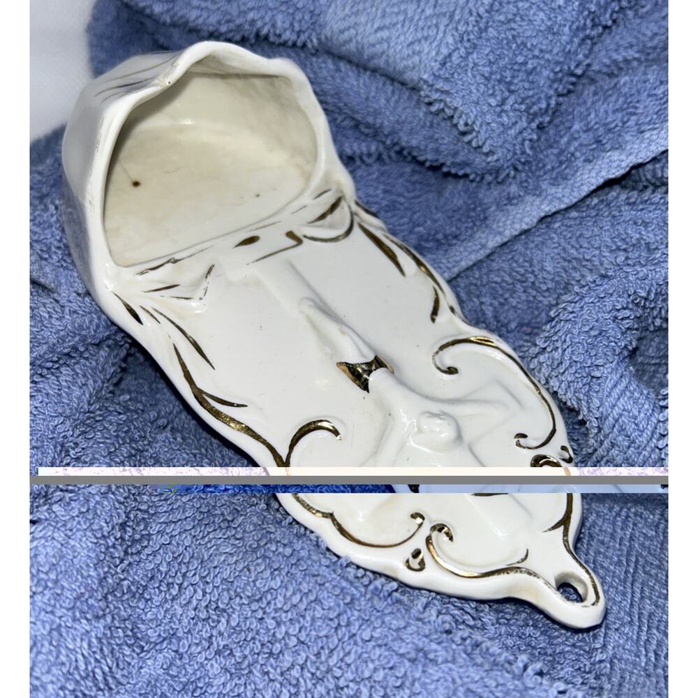 VTG Holy Water Font White Bisque Porcelain Hand Paint, Gold Trim 8". crucifix - Picture 4 of 7